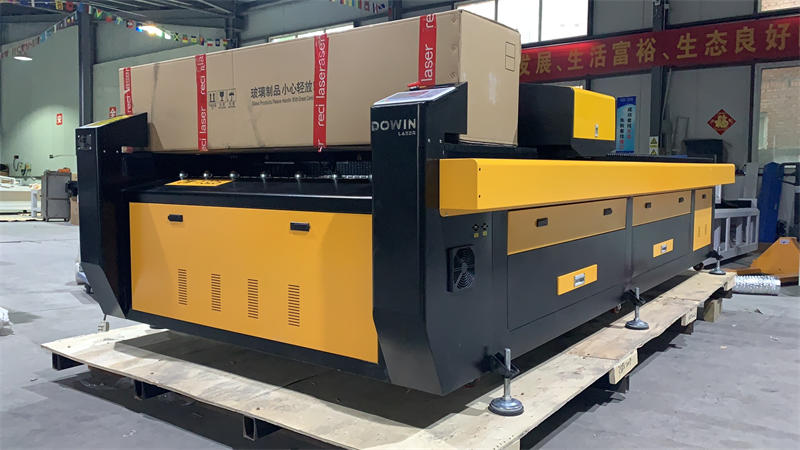 The packing of co2 laser cutter 1325 laser cutting machine factory