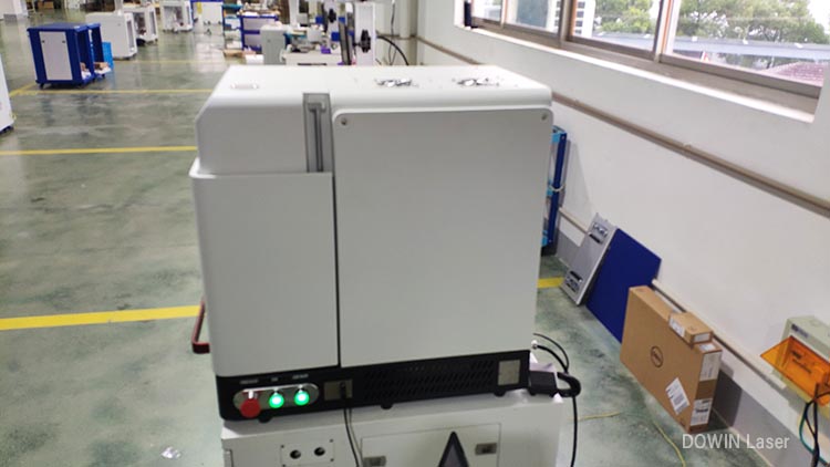 Desktop Laser Marking Machine Enclosed 20w 30W 50W Fiber Laser Cutting Marking Engraving Machines