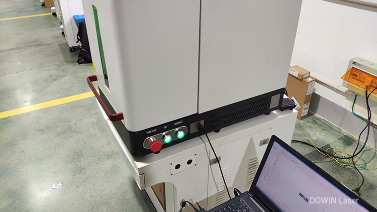 Enclosed type fiber laser marking machine for Europe