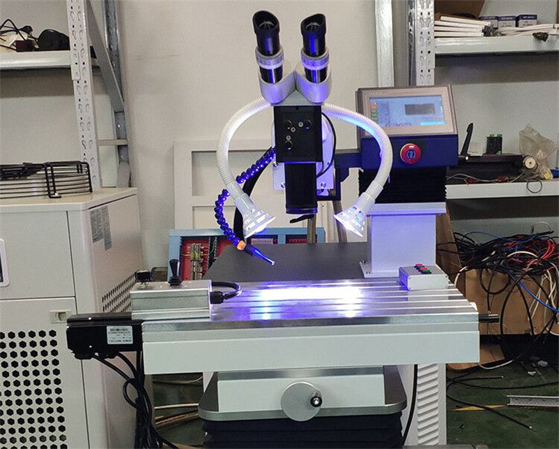 200W 400W spot yag laser welding machine for stainless steel titanium mould repair machine