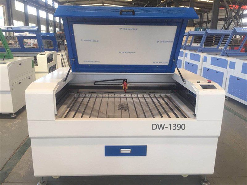 Dowin 1390 laser cutter ruida 130w Co2 laser cutitng machine for wood.