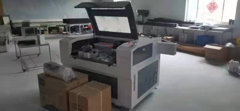 Dowin newly plexiglass 6090 laser engraving machine 80W 100W 130W Co2 lazer cutting machines.