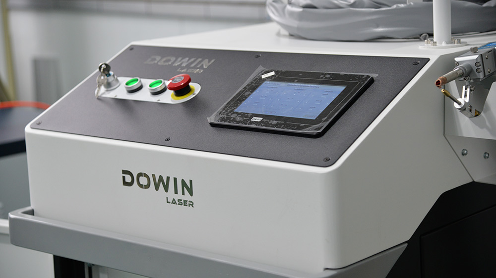 DOWIN 2000W Handheld fiber laser welding machine for sheet metal welder