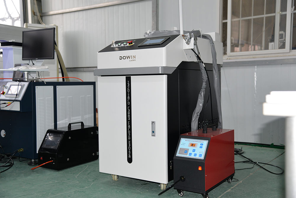 DOWIN 2000W Handheld fiber laser welding machine for sheet metal welder