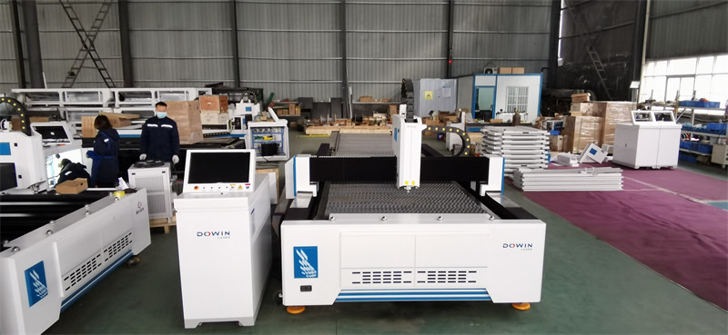 Best Price 1500W Fiber Laser Cutting Machine Stainless Steel 1325 1530 Fiber CNC Laser Cutting Machine