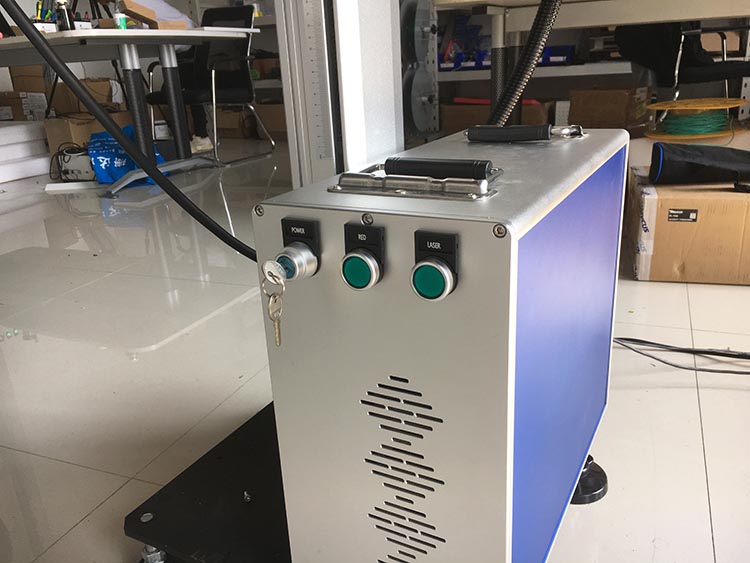 China 30 watt fiber flying laser marking machine for bearing Wrench hardware