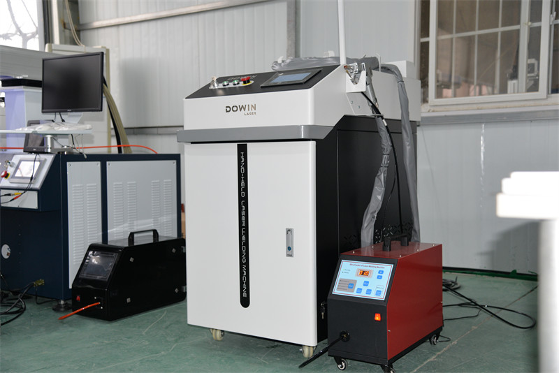 Factory Price 2000W JPT Laser Weld Welder Machine Metal House Welding Desktop Laser Welding Machine