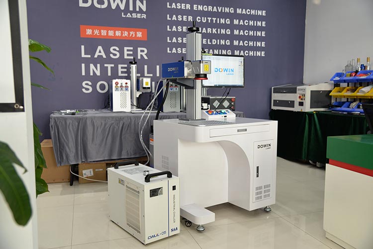 High Precision PCB UV Laser Marking Machine 5W UV Laser Marking Machine For Glass Perfume Bottle Marker With 355Nm Wavelength
