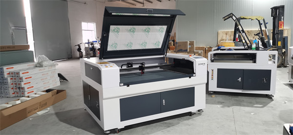 Most Popular Co2 Laser Cutting Engraving Machine 100W 130W 150W Laser Cutting Machine Co2