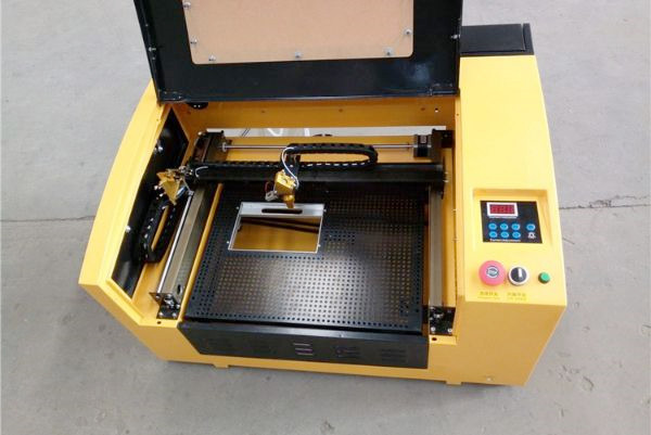 40w 50w 60w Laser Engraving Machine 3040 CO2 Laser Engraving Crystal Machine