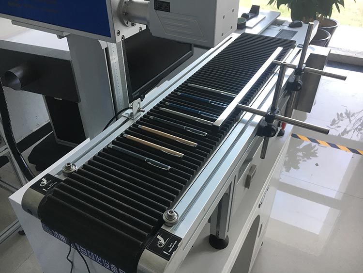  Laser Marker 20w 30w 50w Fiber Laser Flying Marking Machine with Conveyor Belt for Pen Marking