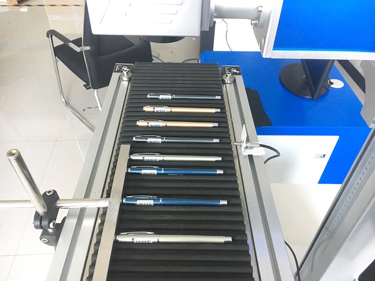 Online Flying Pen Laser Engraving Machine with Conveyor Belt