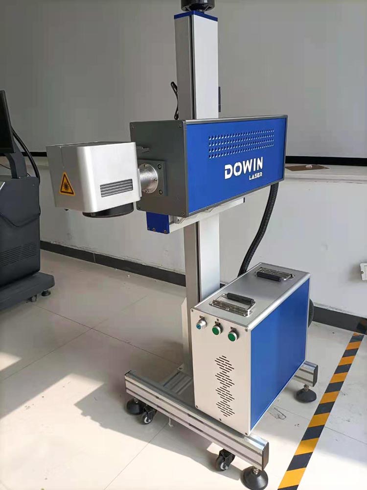 High efficiency CNC 30w 60w flying co2 laser marking machine for PP, PE pipe nonmetal materail