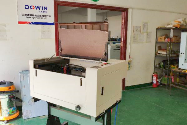 6040 CO2 Laser Price Wood MDF Laser Cutting and Engraving Machine