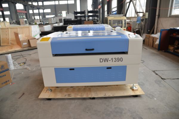 Factory Supply Wood MDF CO2 Laser Cuting Machine Price Laser 1390