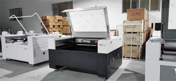 Dowin Laser Machine 100W 130W 150W 200W 300W Co2 Laser Cutting Machine Price