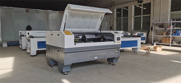 Co2 Metal Sheet Laser Cutting Machine 300W for 2mm Stainless Steel 1390 Co2 Metal Cutting Machine