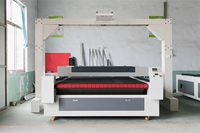 CCD Camera Laser Cutting Engraving Machine for Fabric Cloth Garment Sofa Curtain Carpet