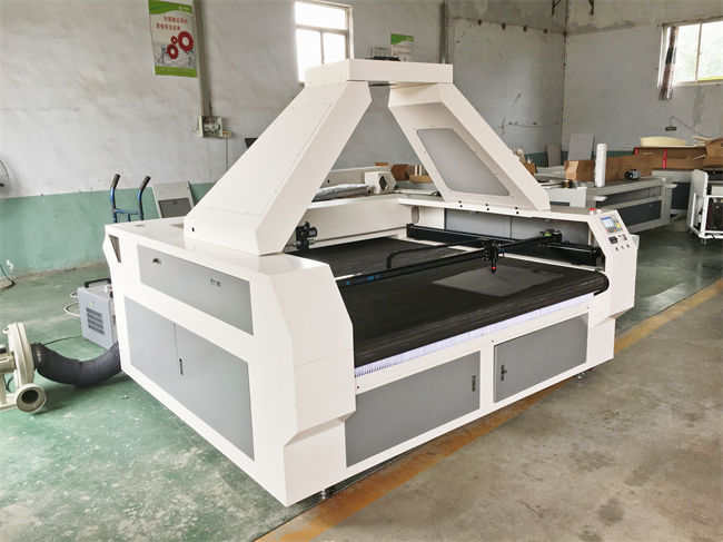 Top Quality Fabric Laser Cut Engrave Camera CCD Camera Textile Fabric Laser Cutting Machine