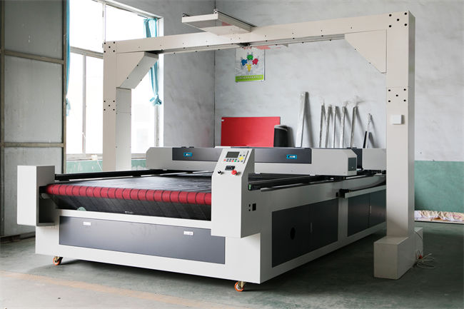Textile Cutter Automatic Fabric Co2 CCD Camera Cloth Laser Cutting Machine Price