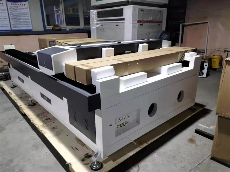 150W big size acrylic wood laser cutting machine 2500*1300mm