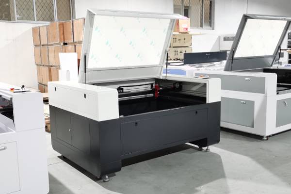 Best quality MDF cutting machine 9013 laser cutting and engraving machine