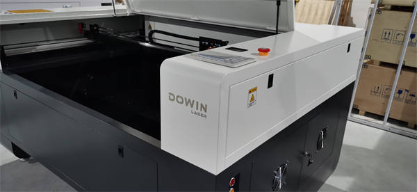 Professional Acrylic Laser Cutting Machine Laser Cutting Machine For Nonmetal