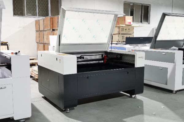 Factory Supply 1390 Laser Cutting Machine Laser Wood Machine