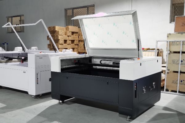 CCD Laser Cutting Machine Cloth Laser Cutting Machine