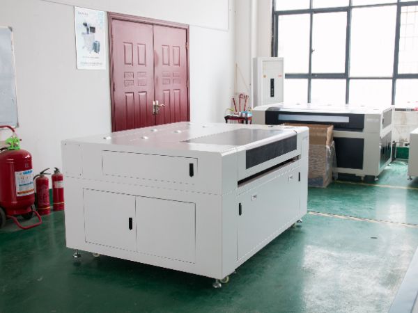 Factory 1390 Fabric Leather Laser Cutting And Engraving Machine