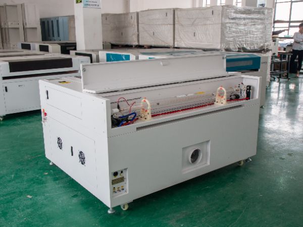 Professional Rubber Sheet Cutting Machine 1390 Laser Cutting Engraving Machine