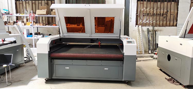 Factory Price 1610 Laser Cutting Machine 100W 130W 150W Co2 Laser Cutter/Wood Cutting Machine Price