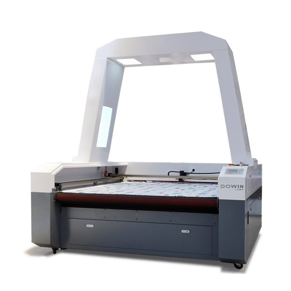 1610 Roll Fabric Auto Feeding CNC Laser Cutting Machine Textile Cloth Laser Cutter Machine