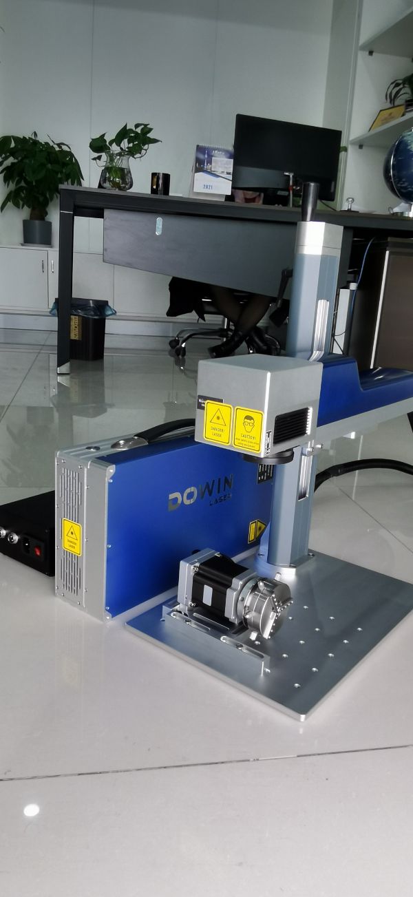 Fiber Laser Marking Machine Stainless Steel Mini Portable Fiber Laser Marking Machine