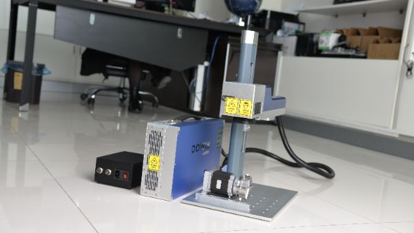 Mini Engraver Tag Laser Marking Machine Portable Laser Marking Machine for Metal Label