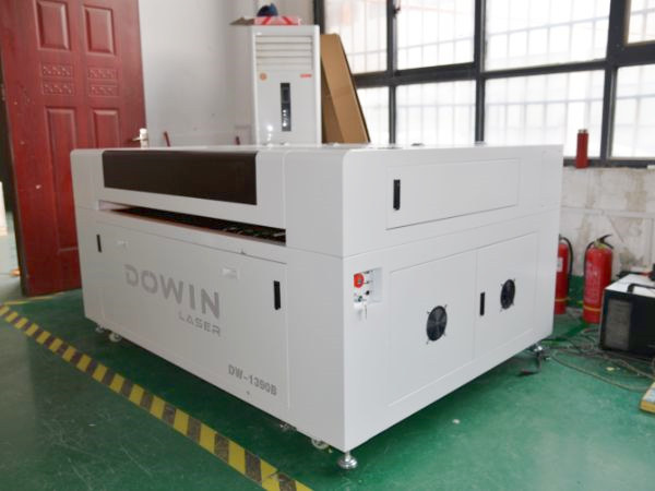 The advantages of 1390 laser engraving machine Wood Acrylic Crystal
