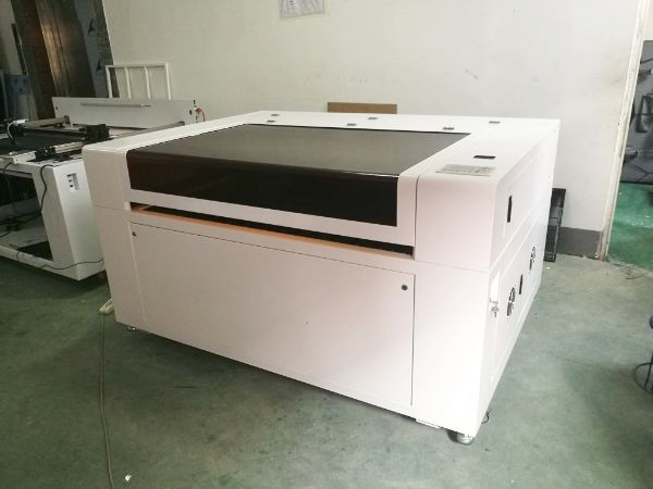 CO2 Laser Wood Cutting Machine CNC Cutting Machine