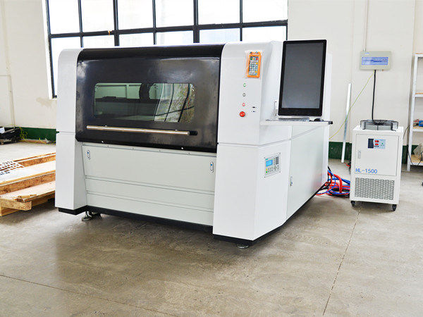 1390 1000w Cnc Fiber Laser Cutting Machine for Steel Aluminum Sheet Metal Cutting