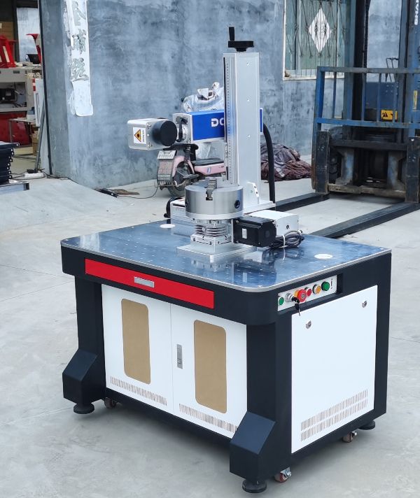 Hot Sale 2022 New Product 20w 30w 50w Cabinet Fiber Laser Marking Machine For Metal