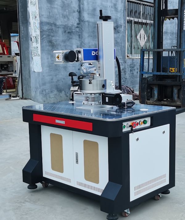 Sliding Table Marking Machine Engraving Metal Laser Machine