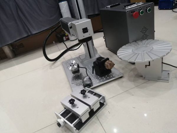 3D Laser Metal Engraving Machine Portable Engraving Machine Metal Card Laser Marker