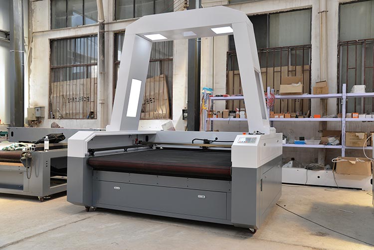Fabric textile automatic laser cloth cutting machine make sportwear laser cutting machine with camara