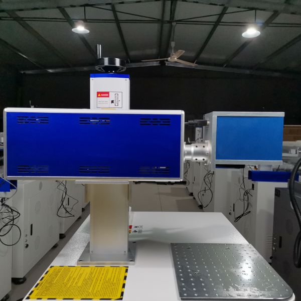 What is the difference between CO2 and fiber laser marking machine