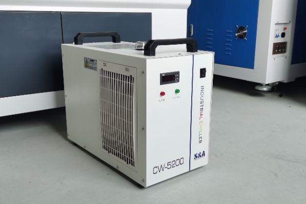 Top Quality 100W 130W 150W Co2 Laser Cutter Cutting Machine with CW5200 Water Chiller