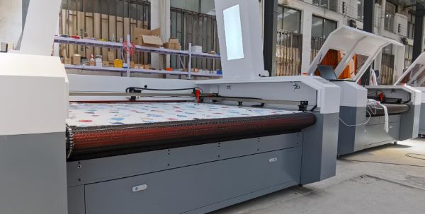 1814 1610 End Cutter Machine Fabric Cutting Machine 80w 100w 130w 150w CCD Laser Auto Feeding Cutting Machine