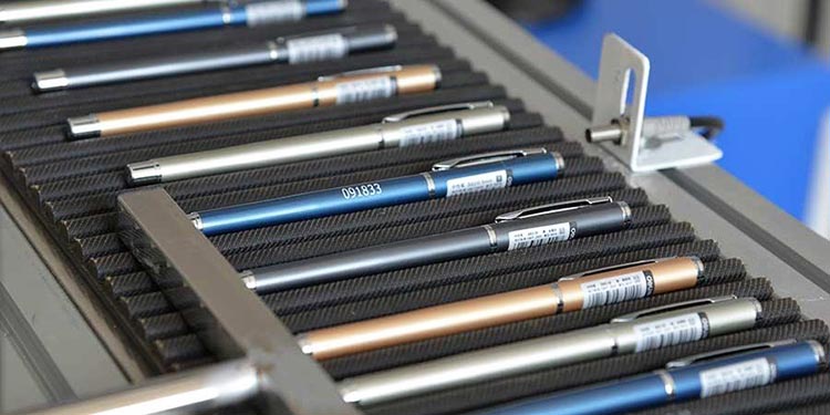 Pen marking machine laser solution how to mark logo name on pen by fiber laser marking system