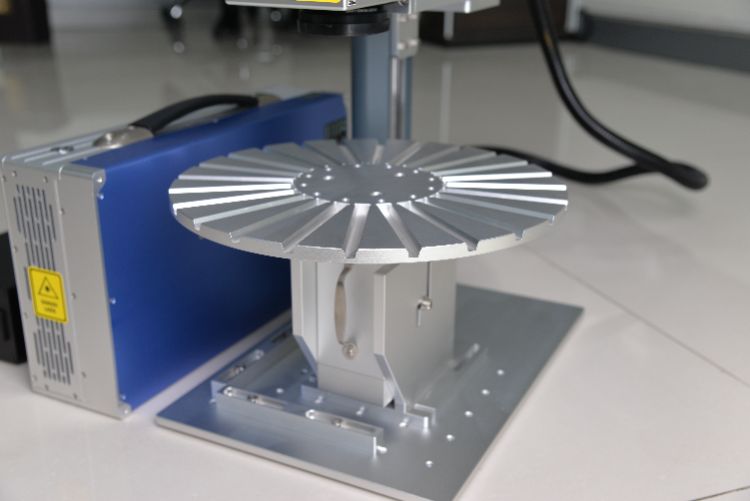 360-degree rotating disc device for laser marking machine marking fountain pen