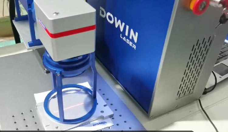 How to mark rubber tire by Dowin laser handheld laser marking machine