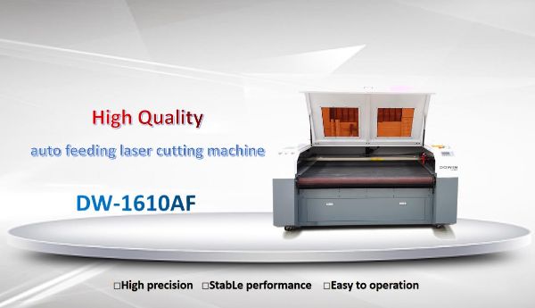 High Quality Auto Fabric Cutting Machine Garment Cutting Machine 80w 100w 130w CO2 Laser Cutting Machine for Garment