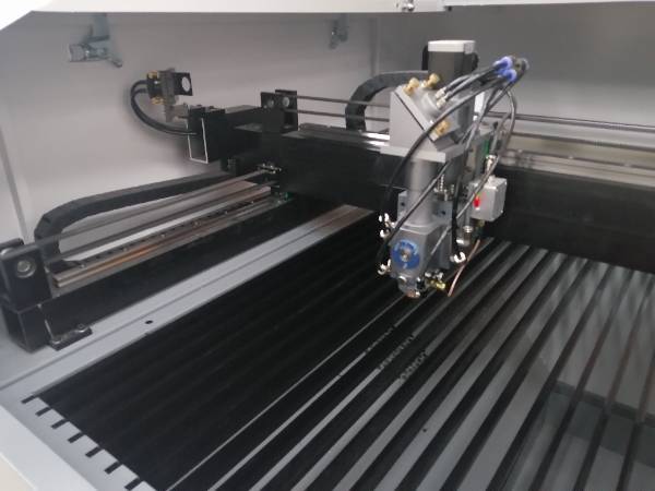 Good Quality 1610 Mix Laser Cutting Machine CNC Laser Cutting Machine Wood Cutting Machine